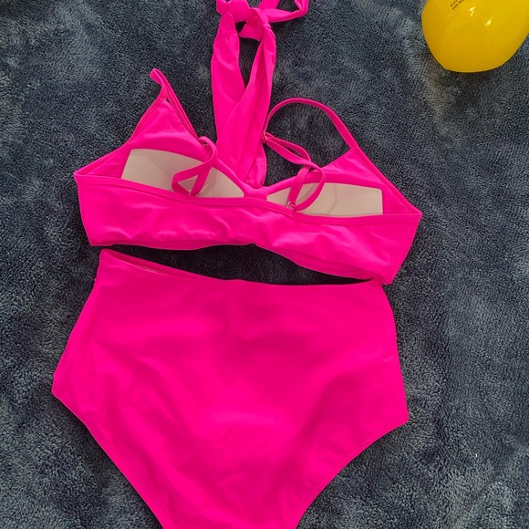 ⬇️PRICE DROP ⬇️ Hot Pink Cross Over Bra Top High Waisted Bikini Bottom-Size S - Picture 3 of 11